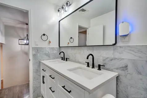 2550 Natta Boulevard Bellmore NY 11710