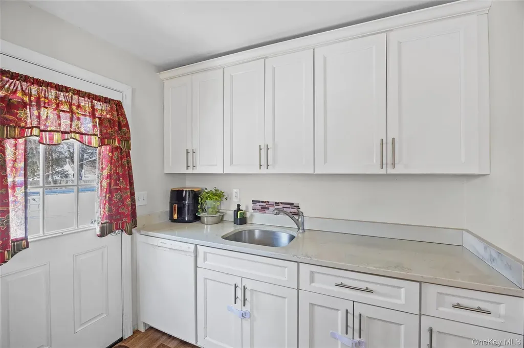 183 Mark Tree Road Centereach NY 11720