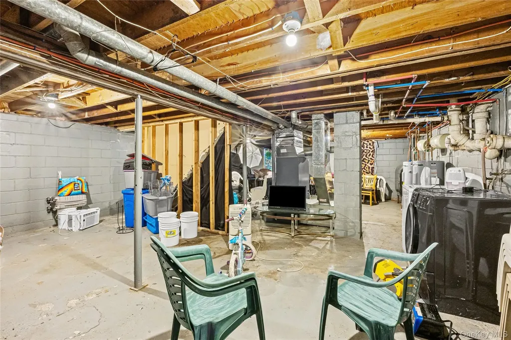 183 Mark Tree Road Centereach NY 11720