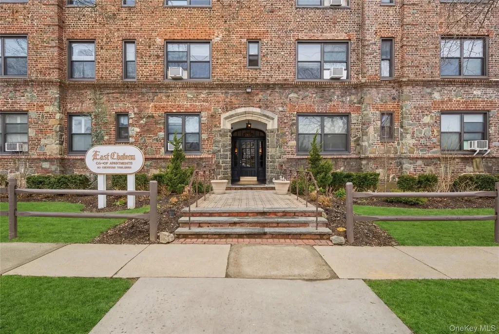 141 Woodmere Boulevard Woodmere NY 11598