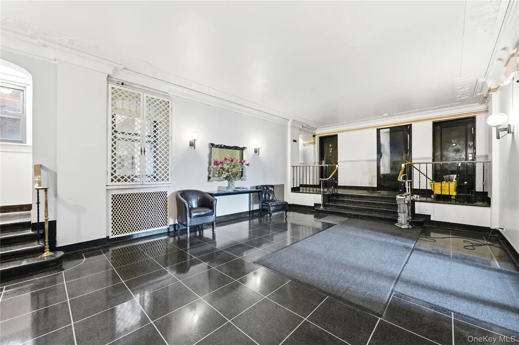 141 Woodmere Boulevard Woodmere NY 11598