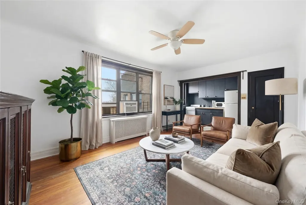 141 Woodmere Boulevard Woodmere NY 11598