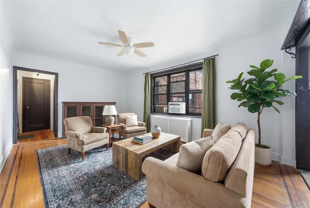 141 Woodmere Boulevard Woodmere NY 11598