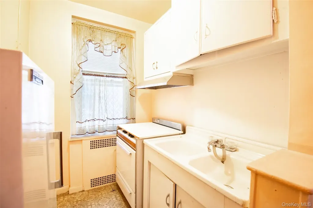 3321 Bruckner Boulevard Bronx NY 10461