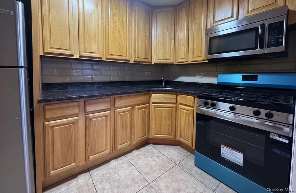 590 E 178th Street Bronx NY 10457