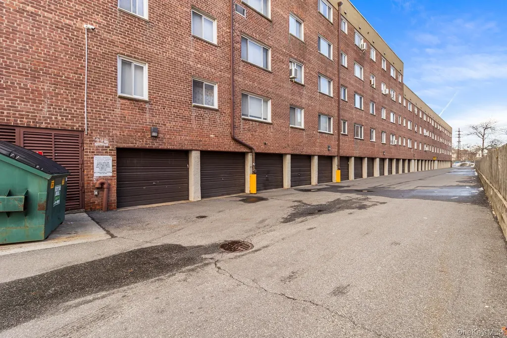 200 Atlantic Avenue Lynbrook NY 11563