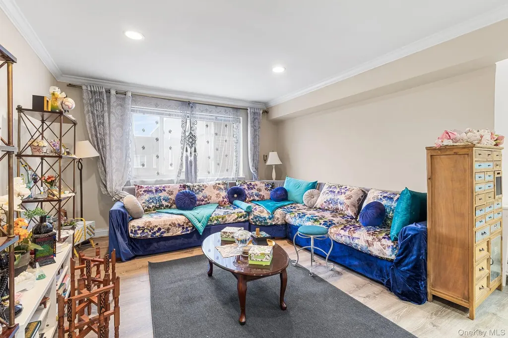 200 Atlantic Avenue Lynbrook NY 11563