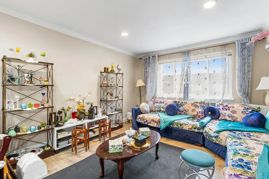200 Atlantic Avenue Lynbrook NY 11563