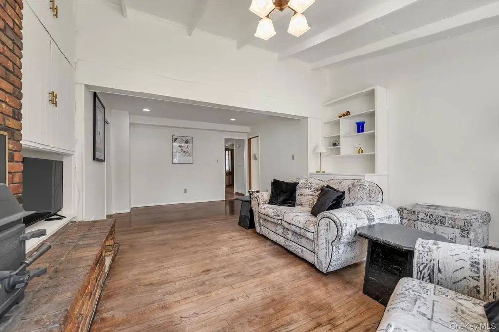 23 Madison Jericho NY 11753