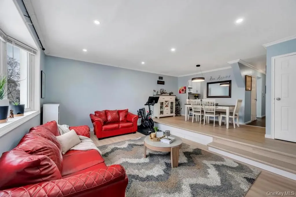 280 Balcom Avenue Bronx NY 10465