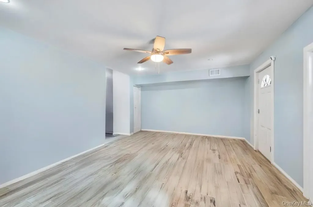280 Balcom Avenue Bronx NY 10465