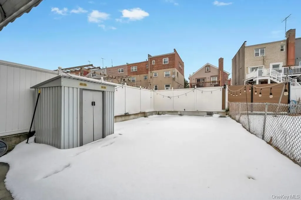 280 Balcom Avenue Bronx NY 10465