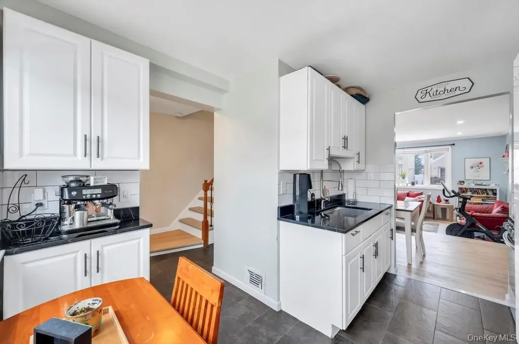 280 Balcom Avenue Bronx NY 10465