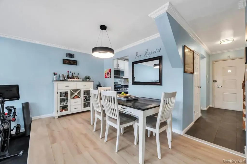 280 Balcom Avenue Bronx NY 10465