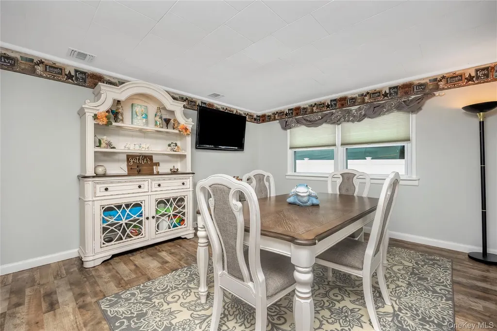 17 Willis Avenue Ronkonkoma NY 11779