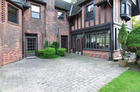 136 Harriman Road Irvington NY 10533