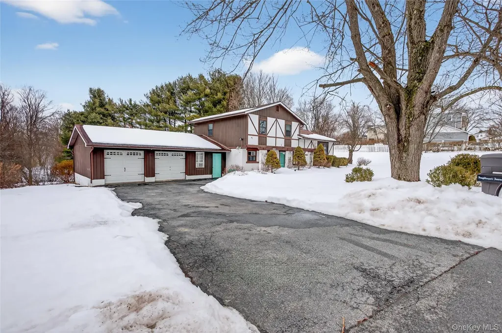 100 Watch Hill Drive Fishkill NY 12524