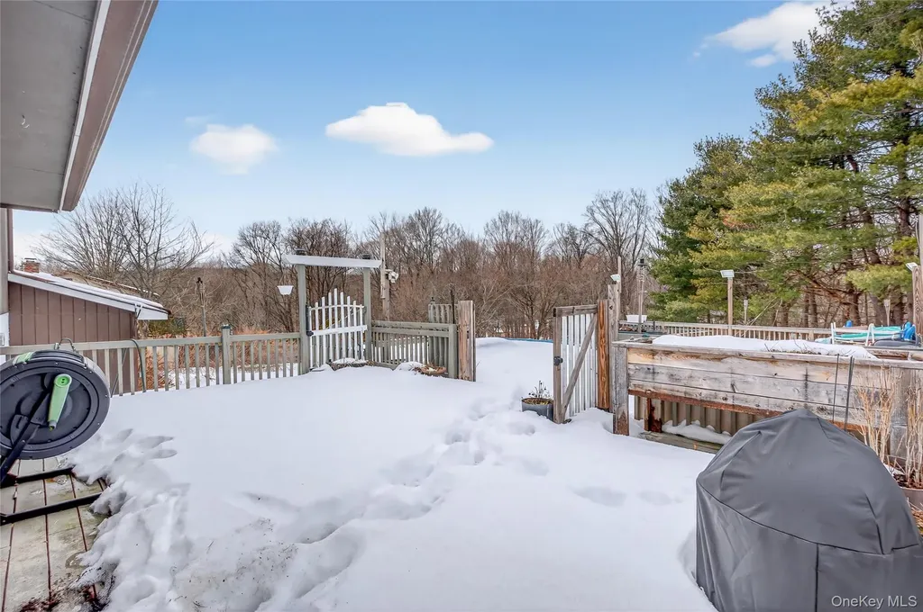 100 Watch Hill Drive Fishkill NY 12524