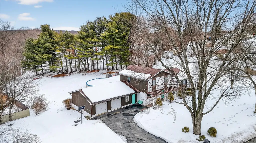 100 Watch Hill Drive Fishkill NY 12524