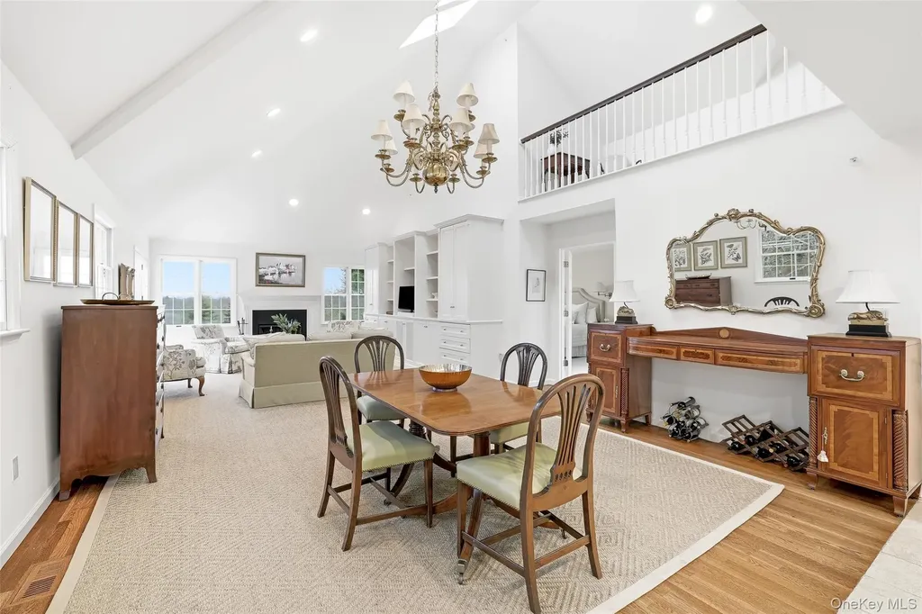 12 Brook Hills Circle White Plains NY 10605