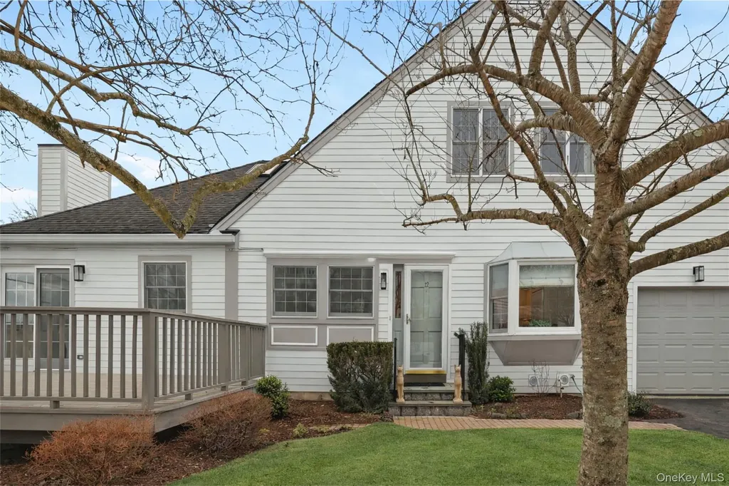 12 Brook Hills Circle White Plains NY 10605