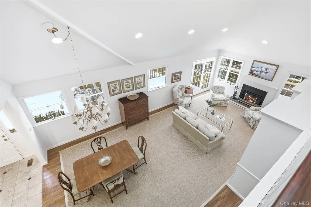 12 Brook Hills Circle White Plains NY 10605