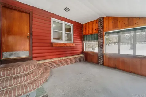 350 Barrett Hill Road Mahopac NY 10541