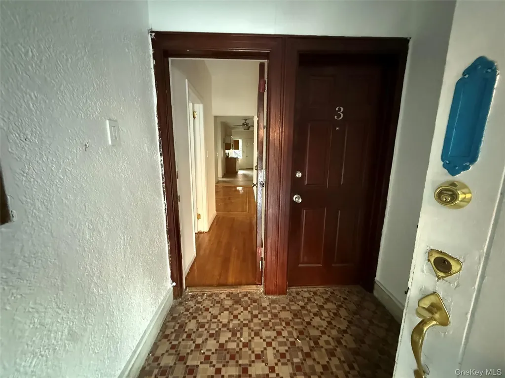 2025 Hobart Avenue Bronx NY 10461