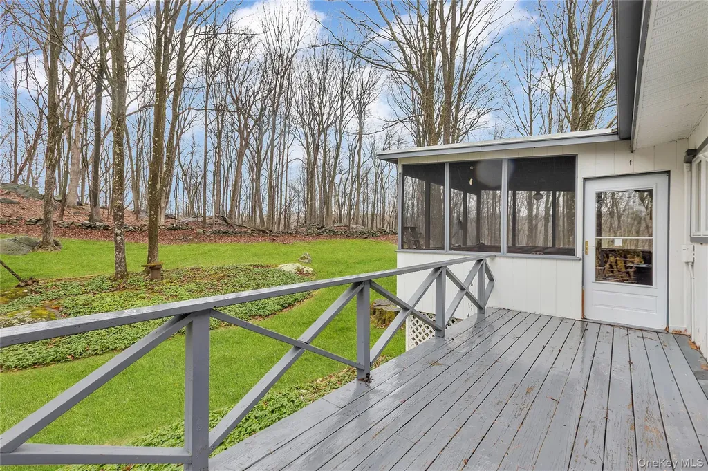 260 Watch Hill Road Cortlandt Manor NY 10567