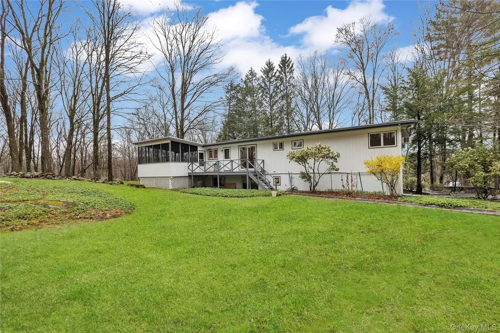 260 Watch Hill Road Cortlandt Manor NY 10567