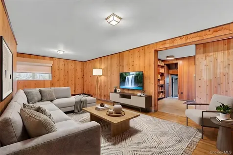 260 Watch Hill Road Cortlandt Manor NY 10567