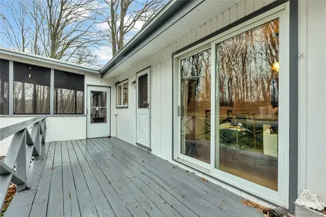 260 Watch Hill Road Cortlandt Manor NY 10567