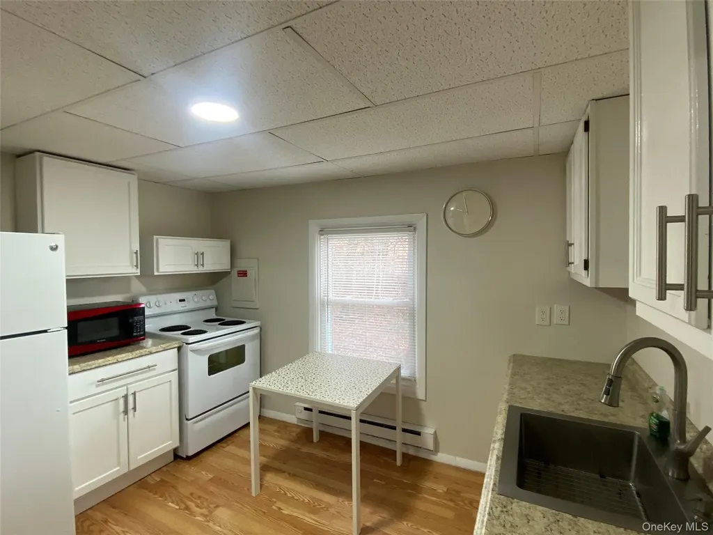 702 Fox Run Lane Carmel NY 10512