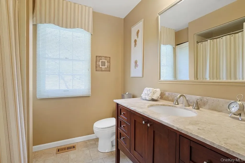 1303 Regent Drive Mount Kisco NY 10549