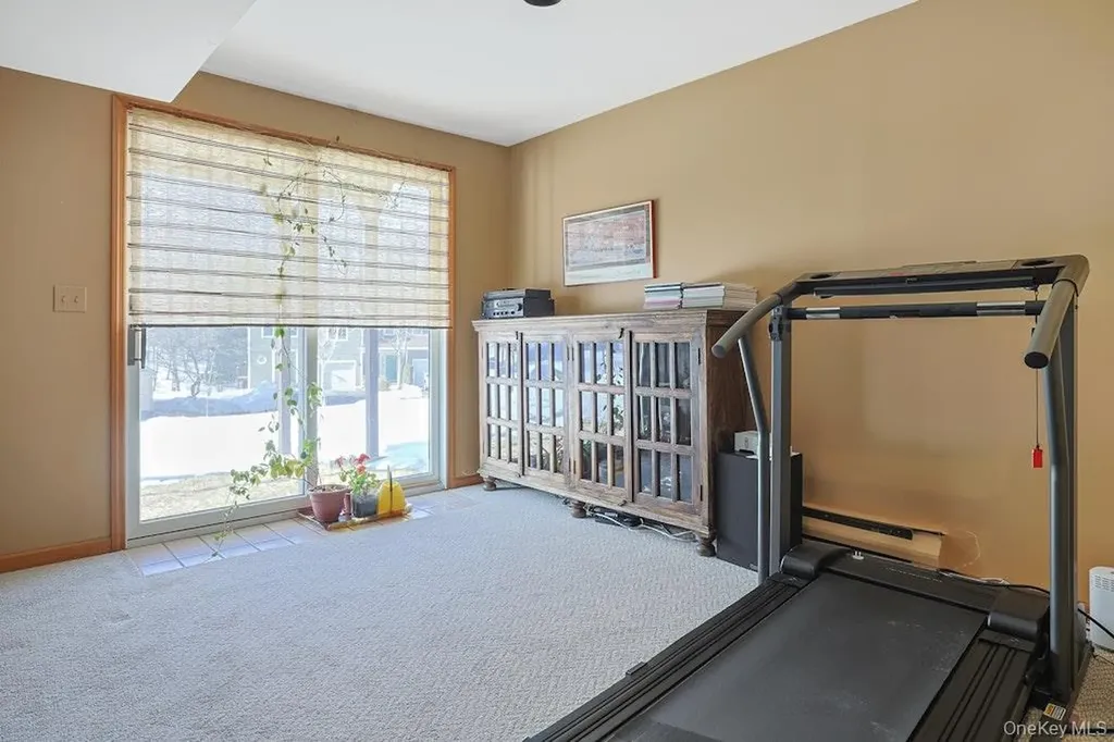 1303 Regent Drive Mount Kisco NY 10549