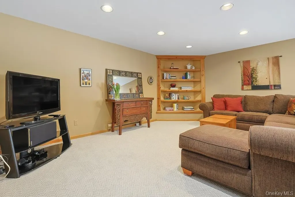 1303 Regent Drive Mount Kisco NY 10549