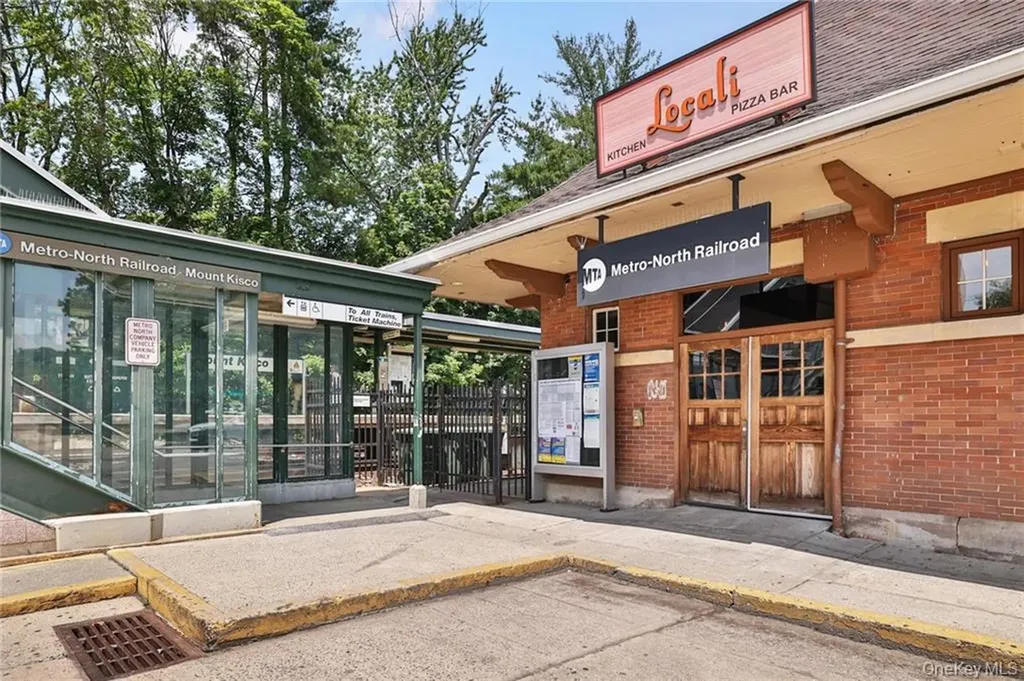 1303 Regent Drive Mount Kisco NY 10549