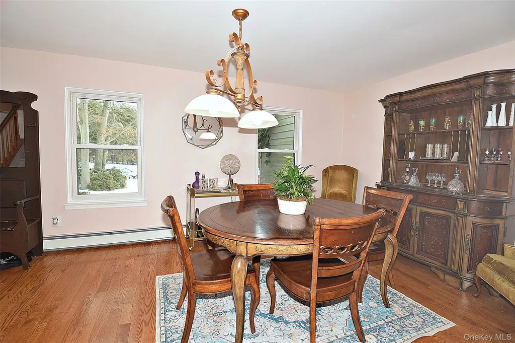 338 Pond Path East Setauket NY 11733