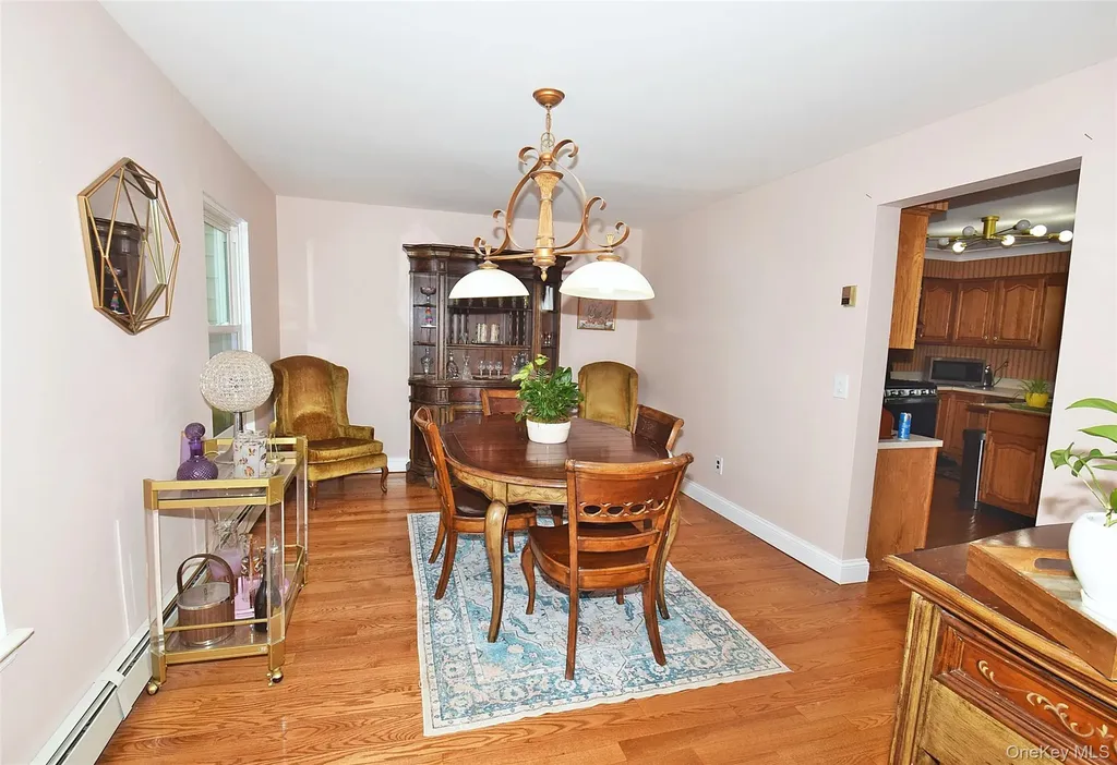 338 Pond Path East Setauket NY 11733