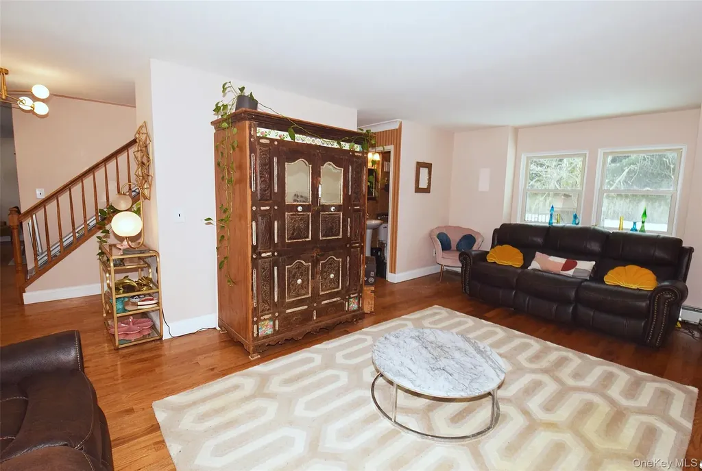 338 Pond Path East Setauket NY 11733