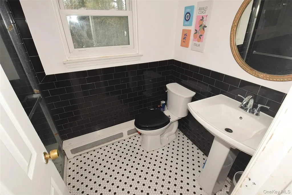 338 Pond Path East Setauket NY 11733