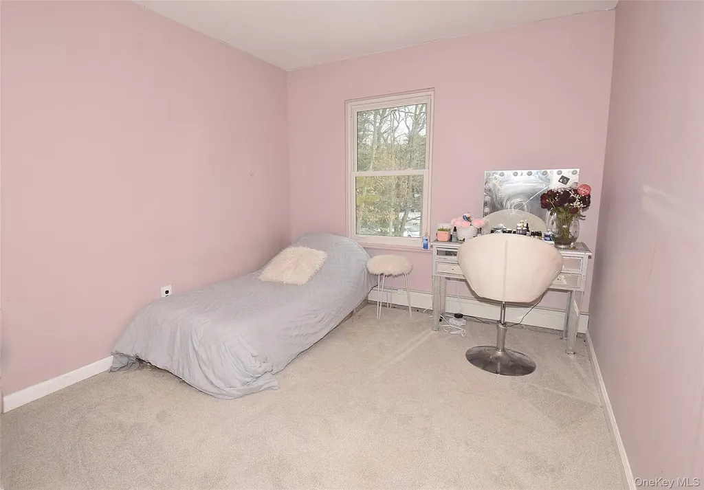 338 Pond Path East Setauket NY 11733