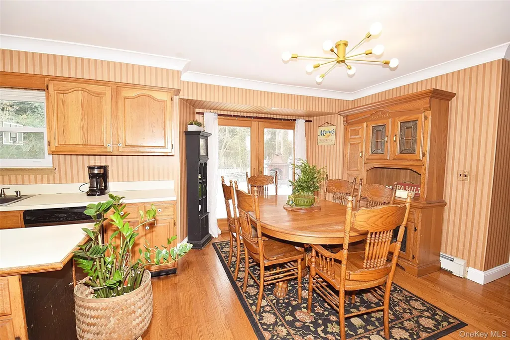338 Pond Path East Setauket NY 11733