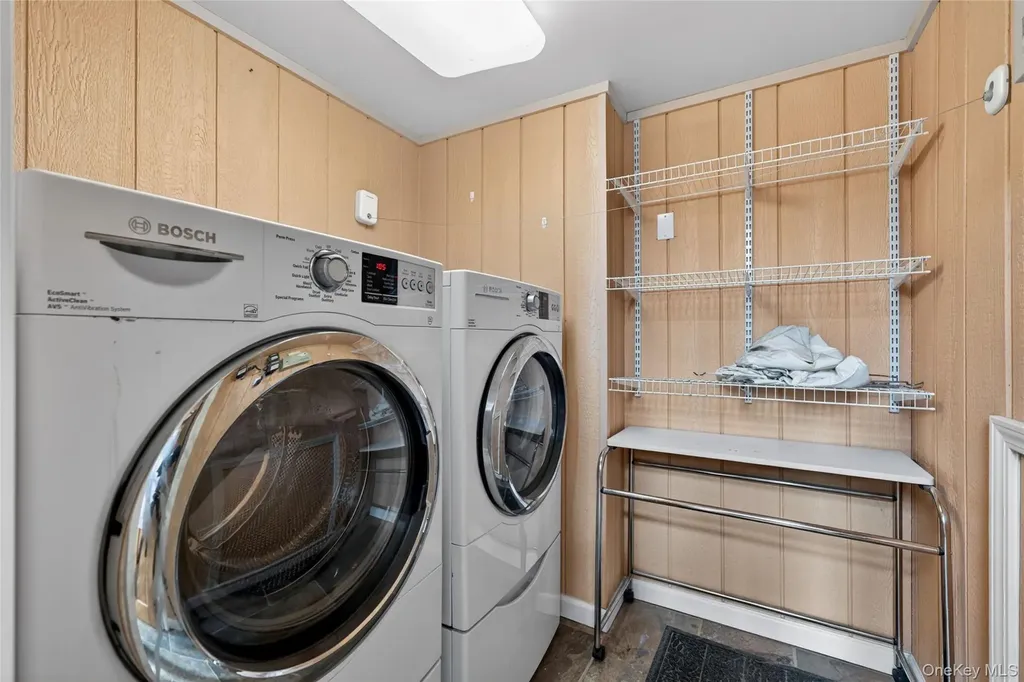 6 Emily Lane Monroe NY 10950