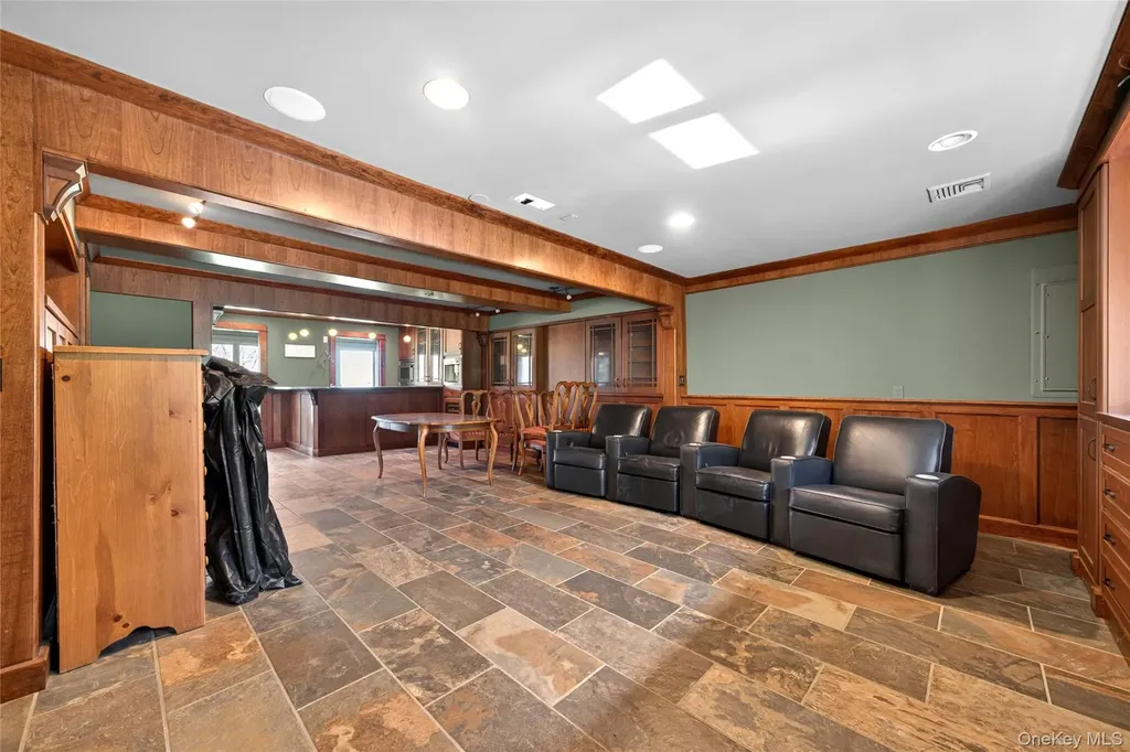 6 Emily Lane Monroe NY 10950