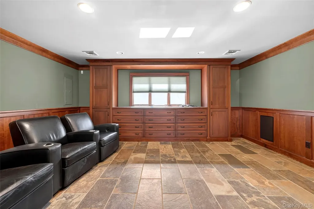 6 Emily Lane Monroe NY 10950