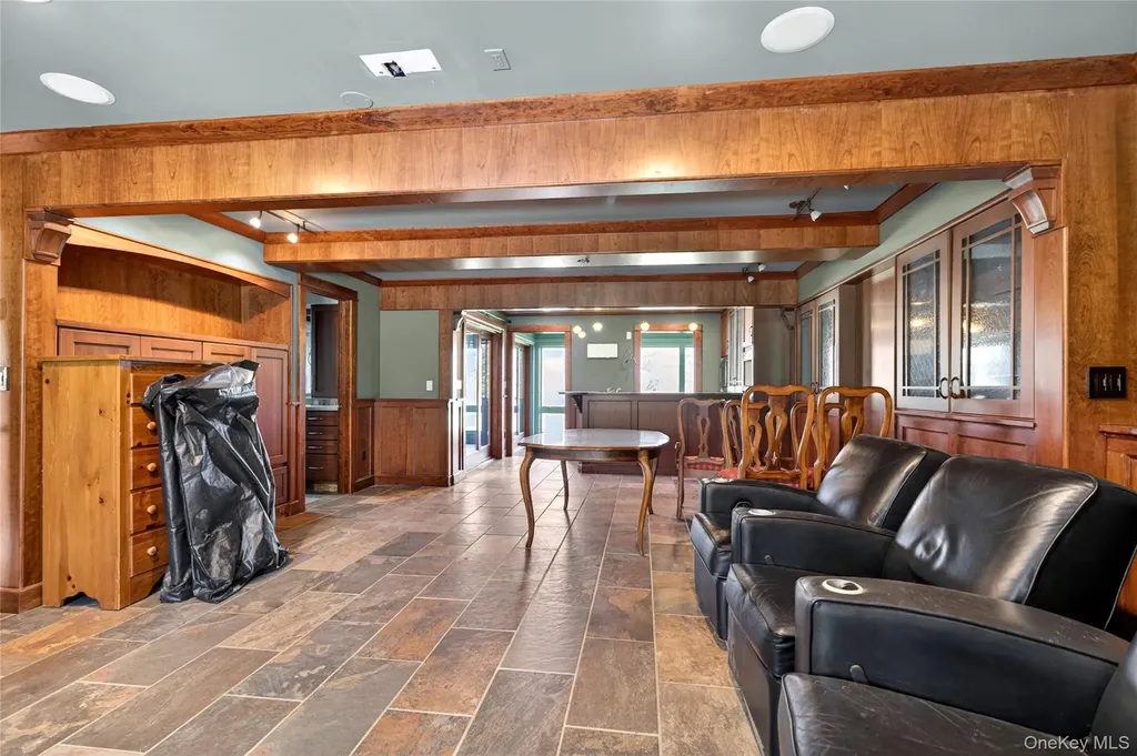 6 Emily Lane Monroe NY 10950