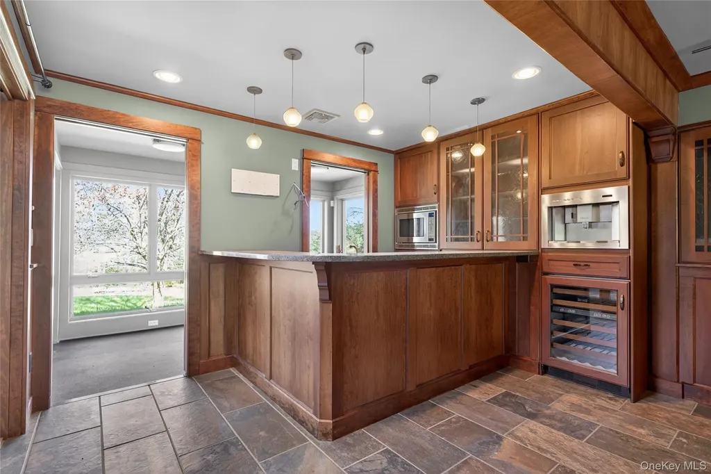6 Emily Lane Monroe NY 10950