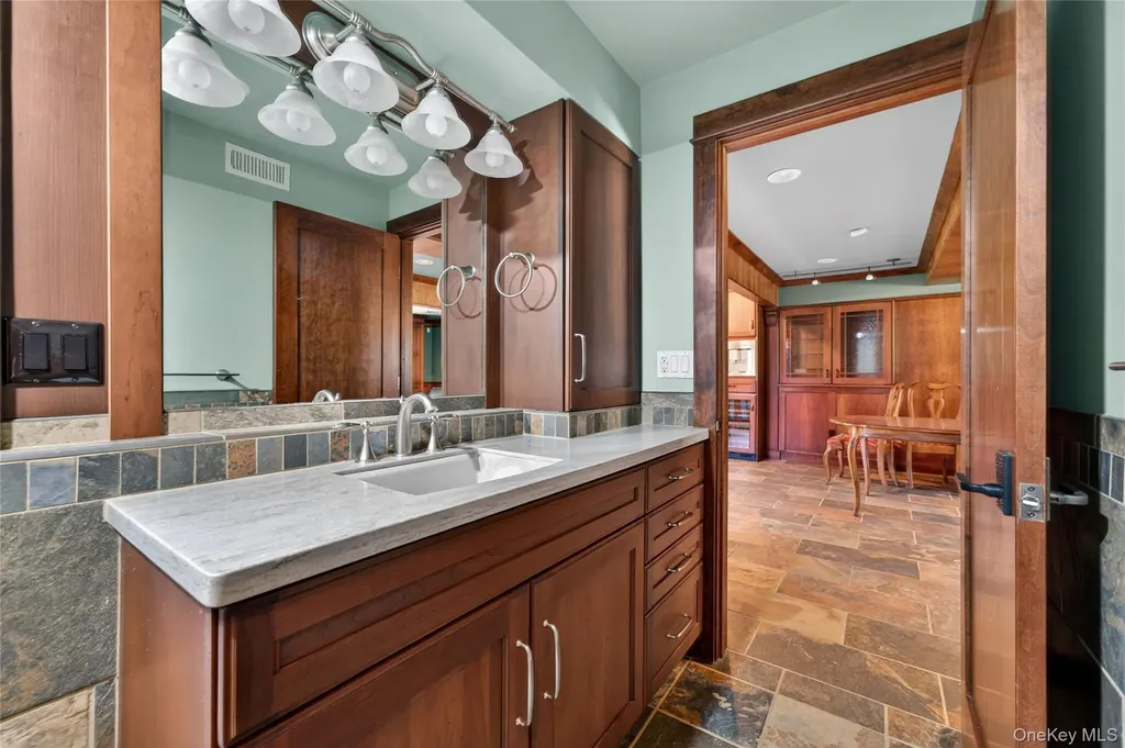 6 Emily Lane Monroe NY 10950
