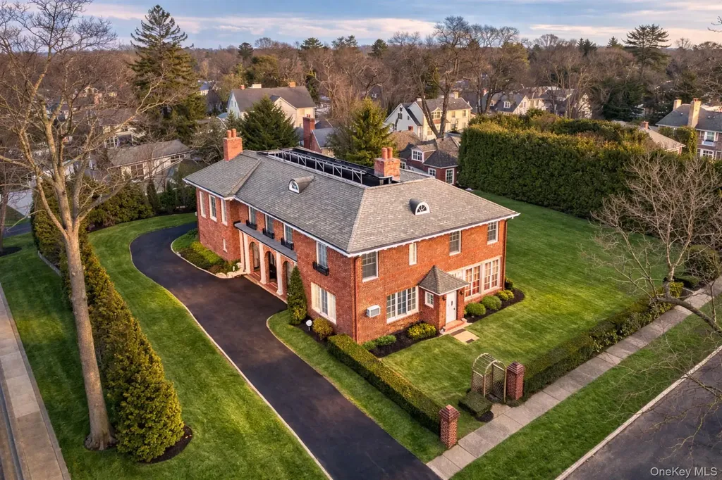 4610 Boston Post Road Pelham NY 10803